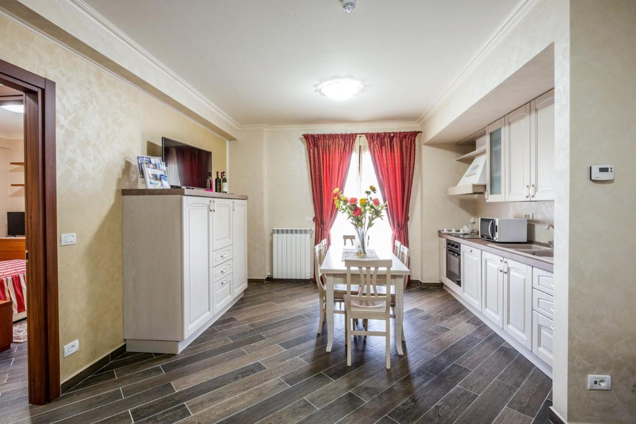 Belleview Residence Mamaia Buitenkant foto